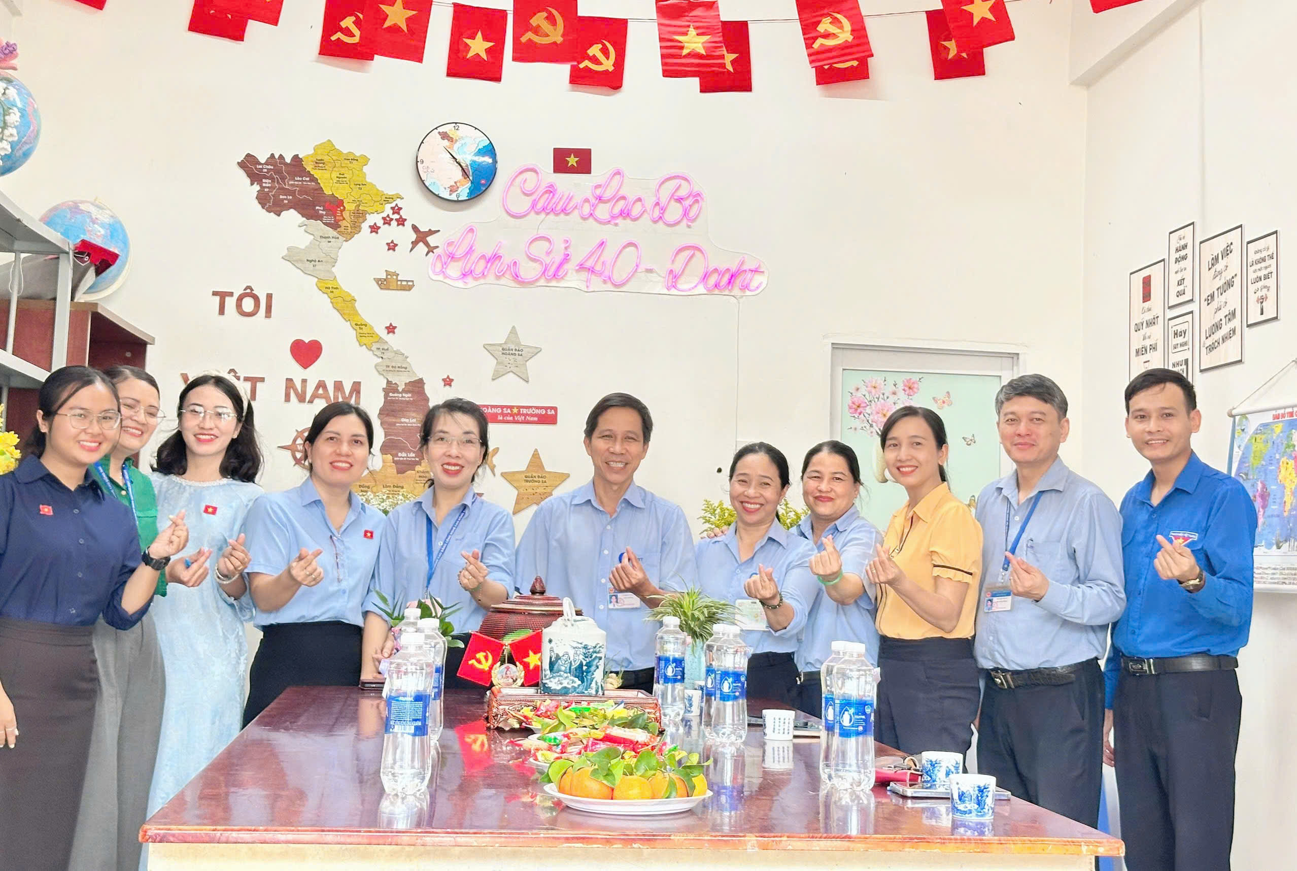 Câu lạc bộ Lịch sử 4.0 (DNCET) “Hiểu quá khứ – Vững hiện tại – Dẫn lối tương lai”