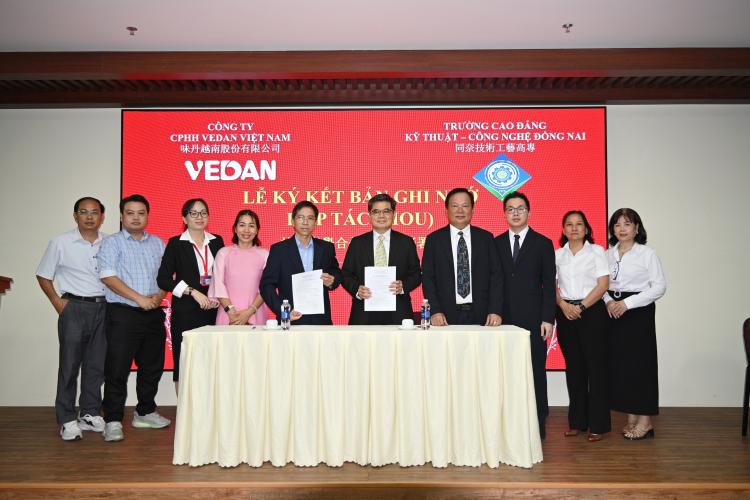 DNCET KÝ KẾT THỎA THUẬN HỢP TÁC (MOU) VỚI CÔNG TY CỔ PHẦN HỮU HẠN VEDAN VIỆT NAM