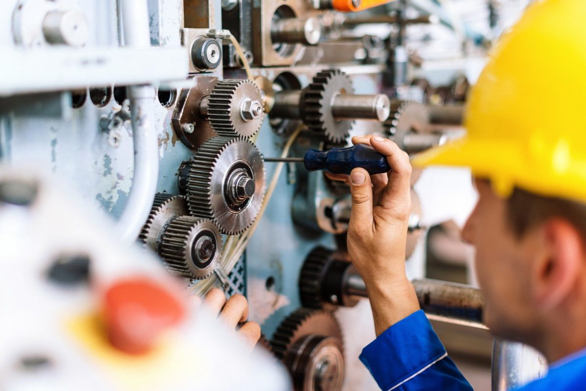 Bảo trì và Sửa chữa Máy công cụ
